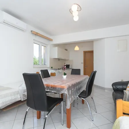 דירה Klaudia Cista Velika *