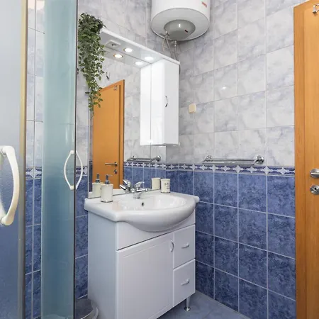 Klaudia Cista Velika דירה *