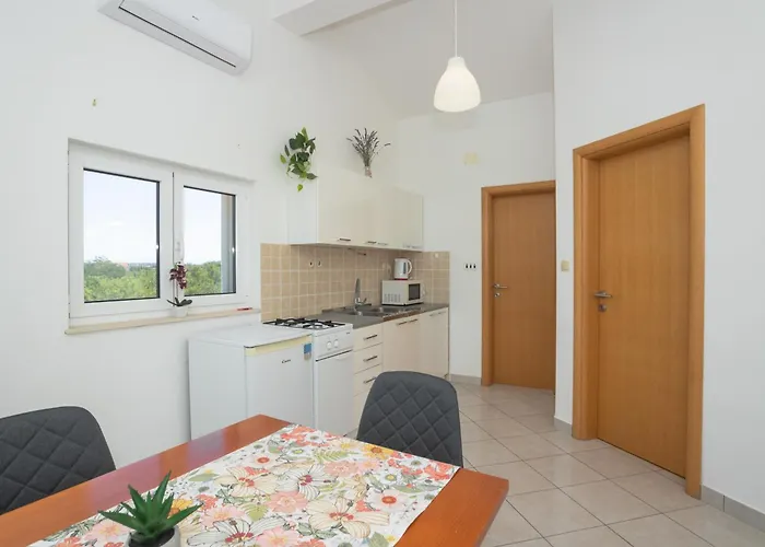 Klaudia Cista Velika * Vodice