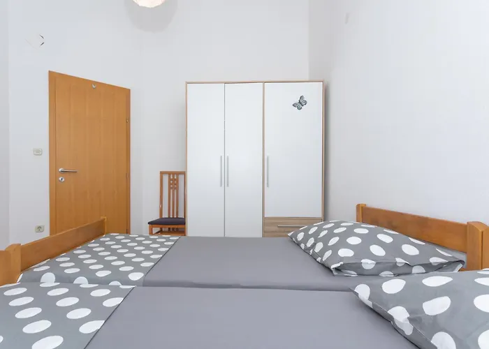 Klaudia Cista Velika